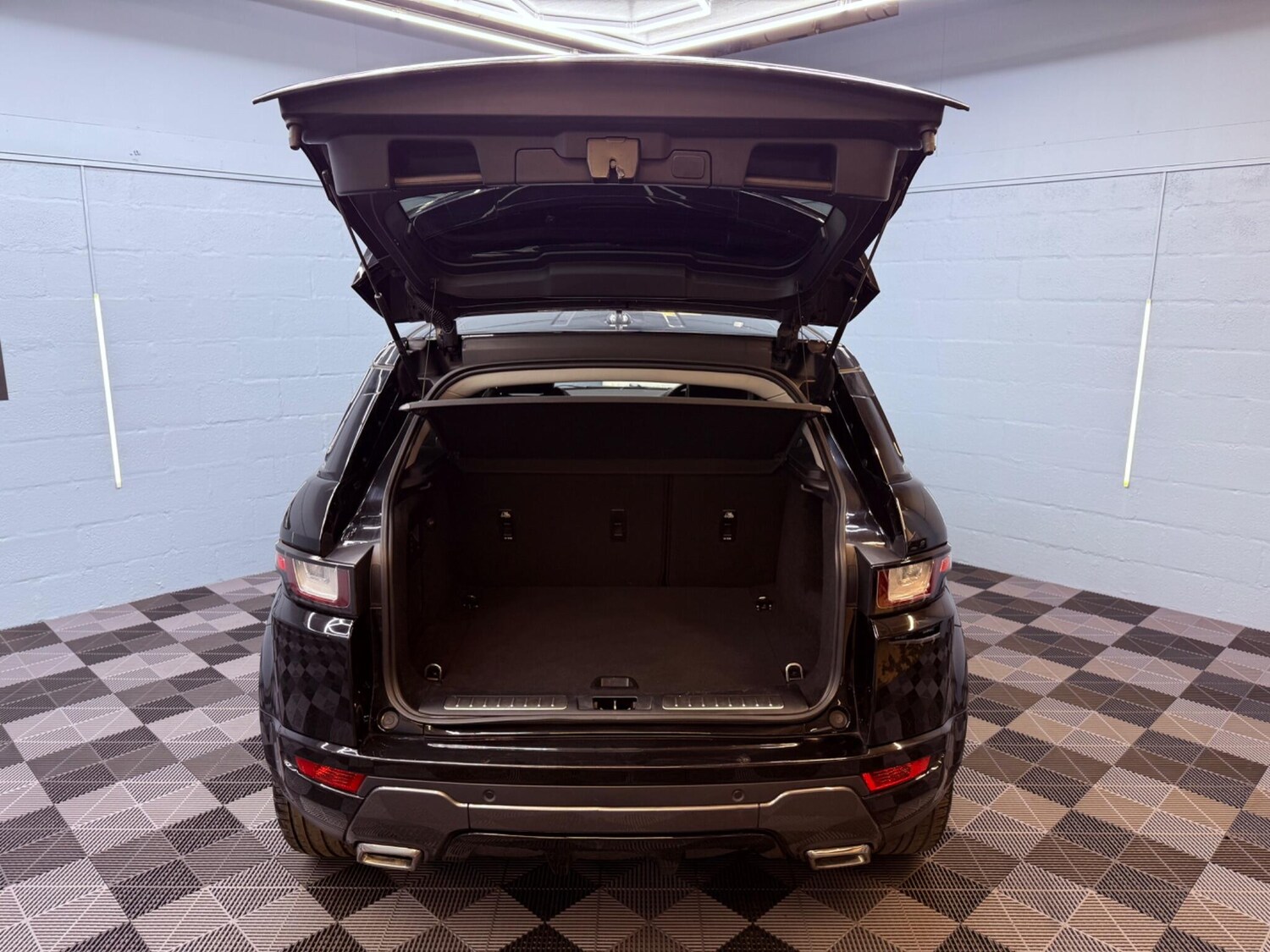 Used Land Rover Range Rover Evoque 2016 for sale - 77683228: Photo 43