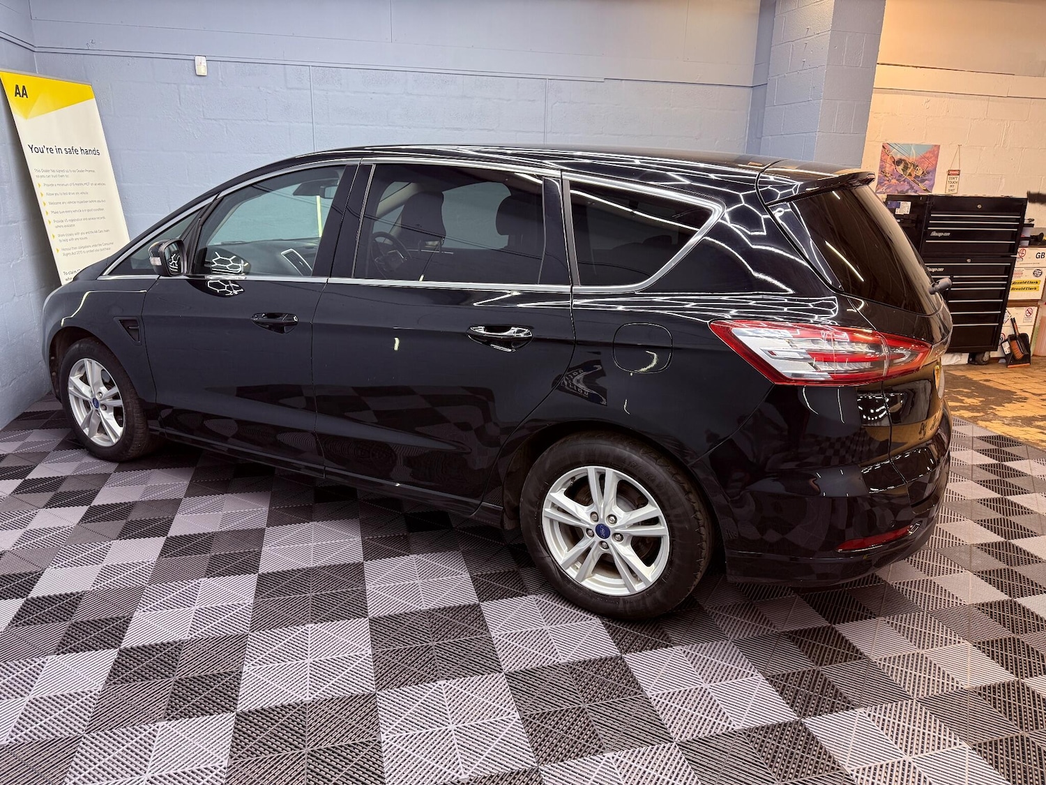 Used Ford S-Max 2016 for sale - 76433354: Photo 52