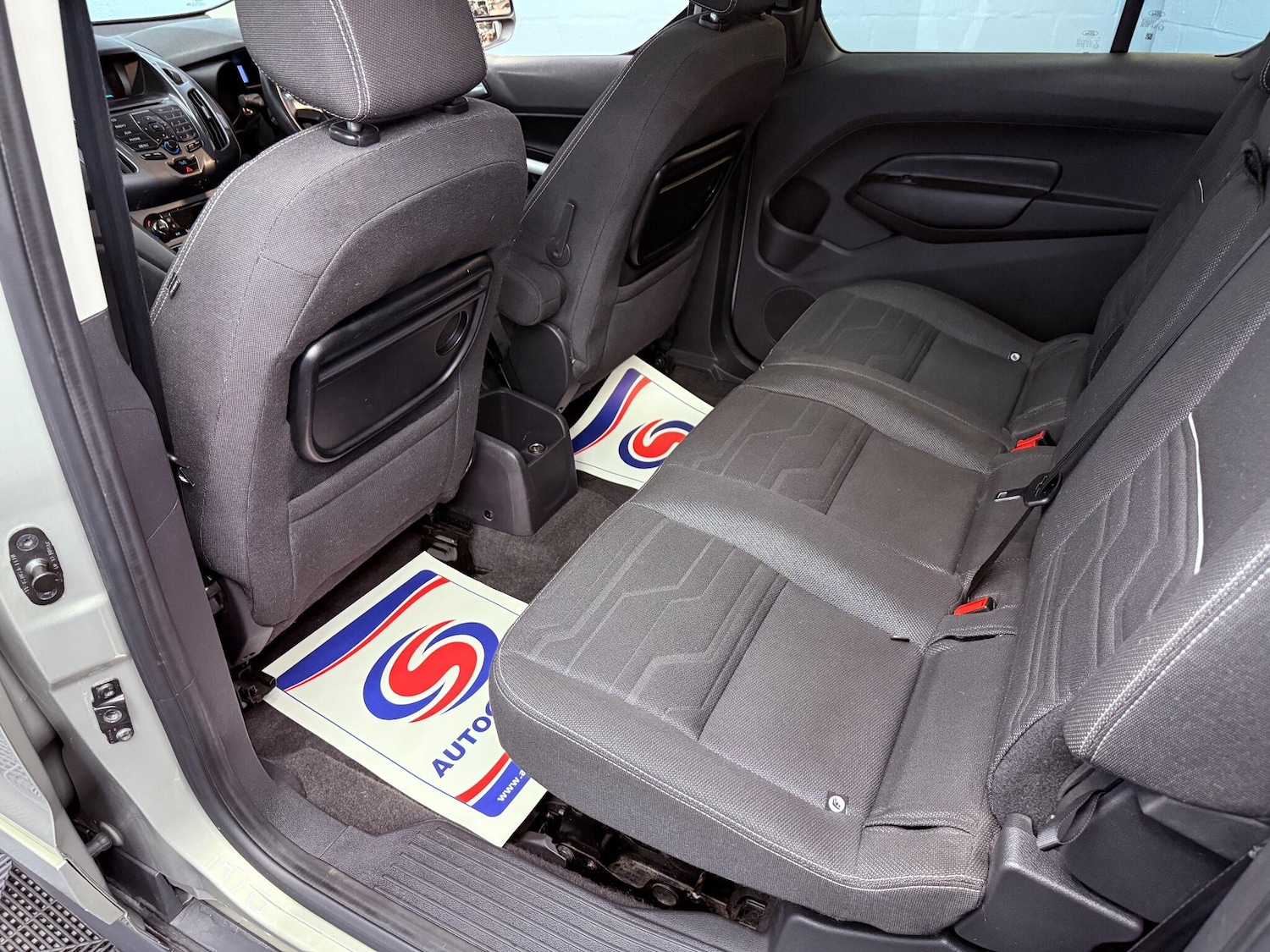 Used Ford Grand Tourneo Connect 2014 for sale - 76671621: Photo 13