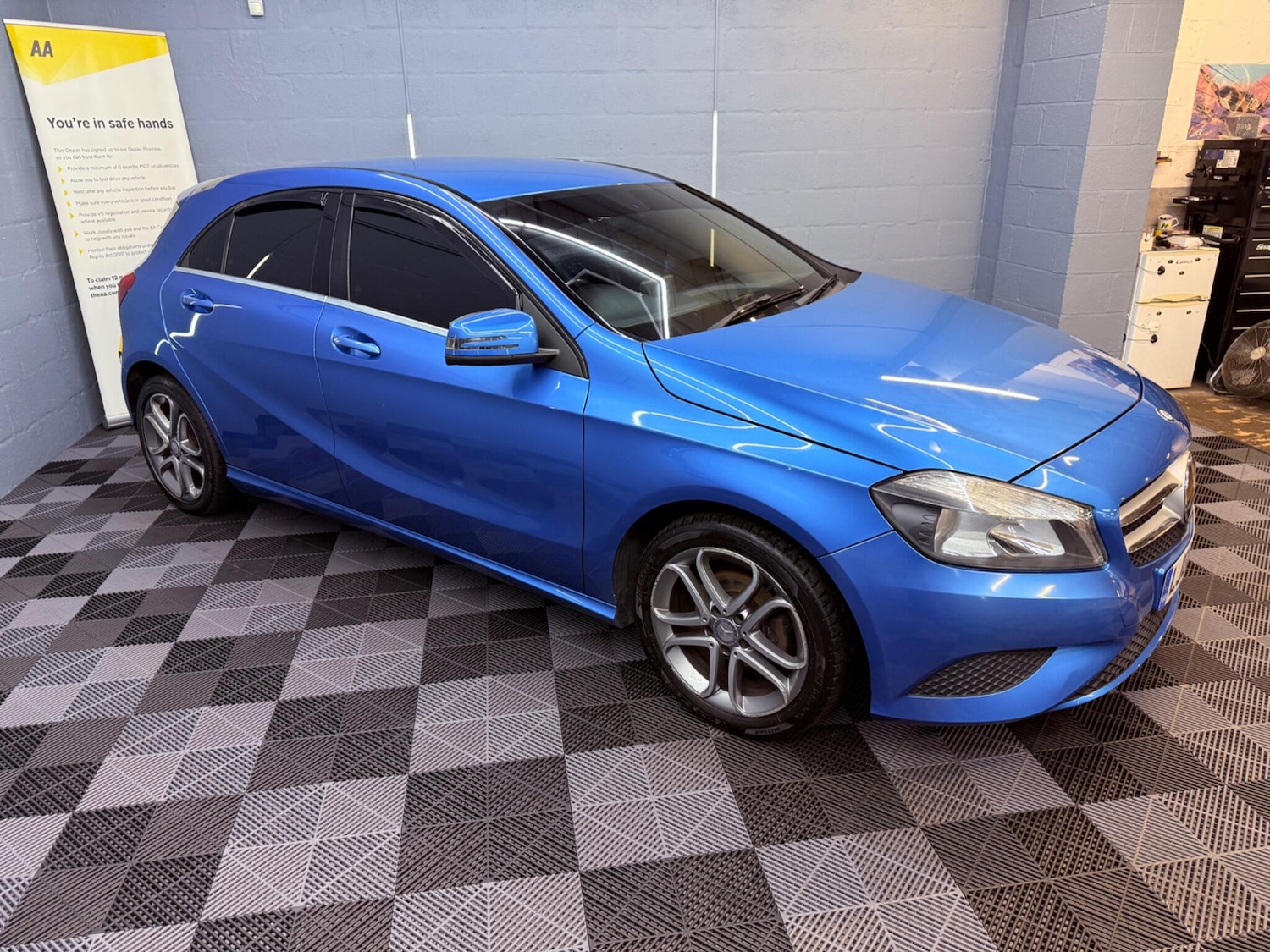 Used Mercedes-Benz A-Class 2014 for sale - 77101892: Photo 3
