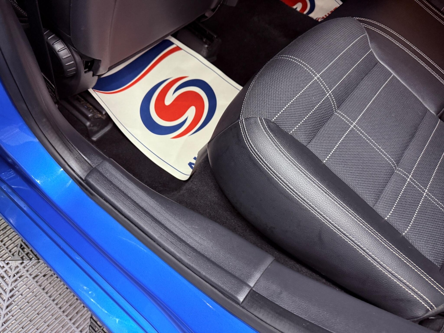 Used Mercedes-Benz A-Class 2014 for sale - 77101892: Photo 31