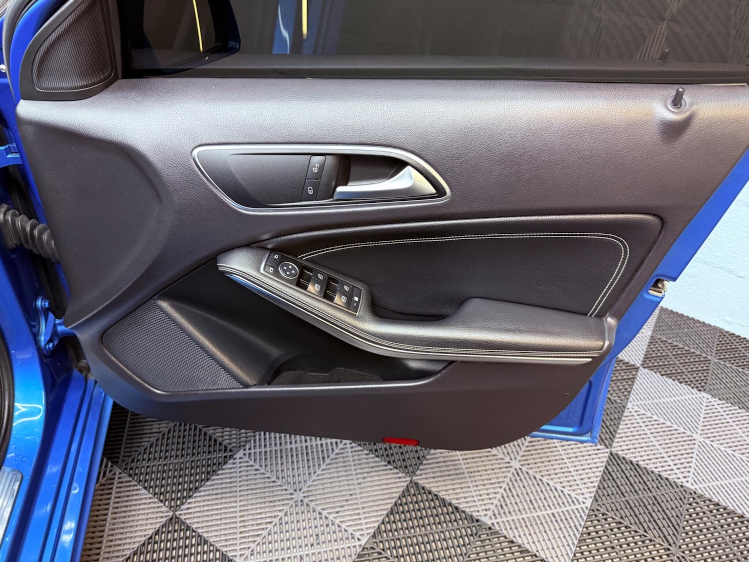 Used Mercedes-Benz A-Class 2014 for sale - 77101892: Photo 42