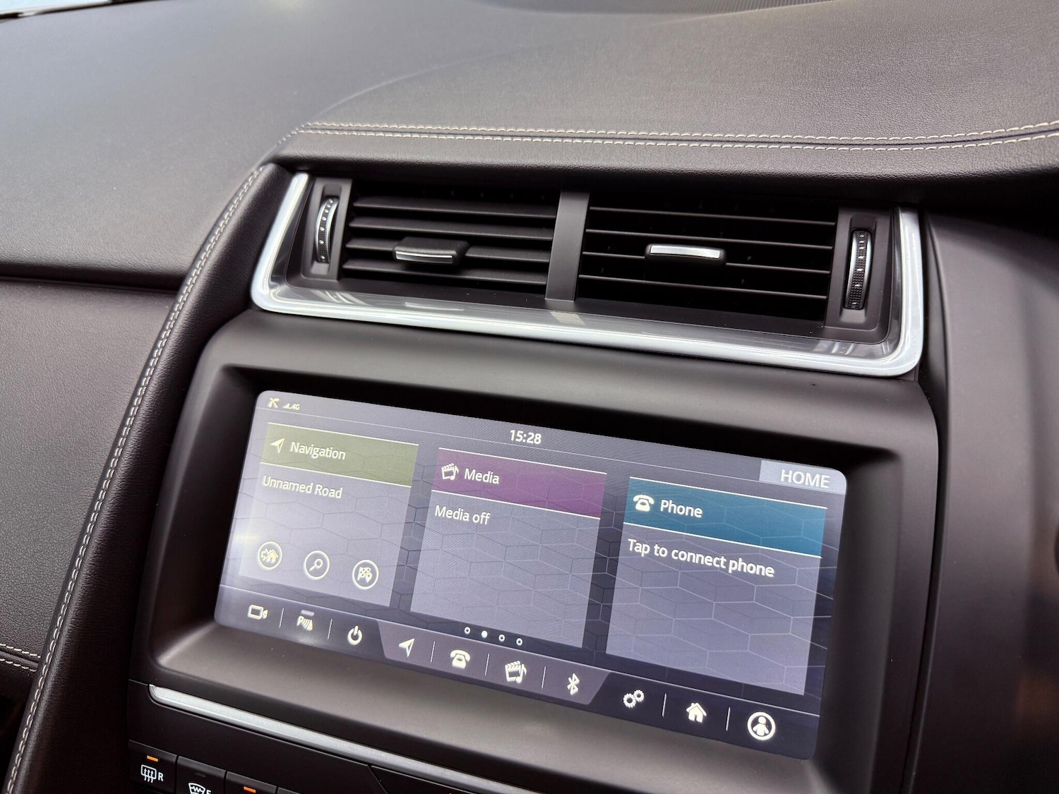 Used Jaguar E-Pace 2019 for sale - 76926960: Photo 16