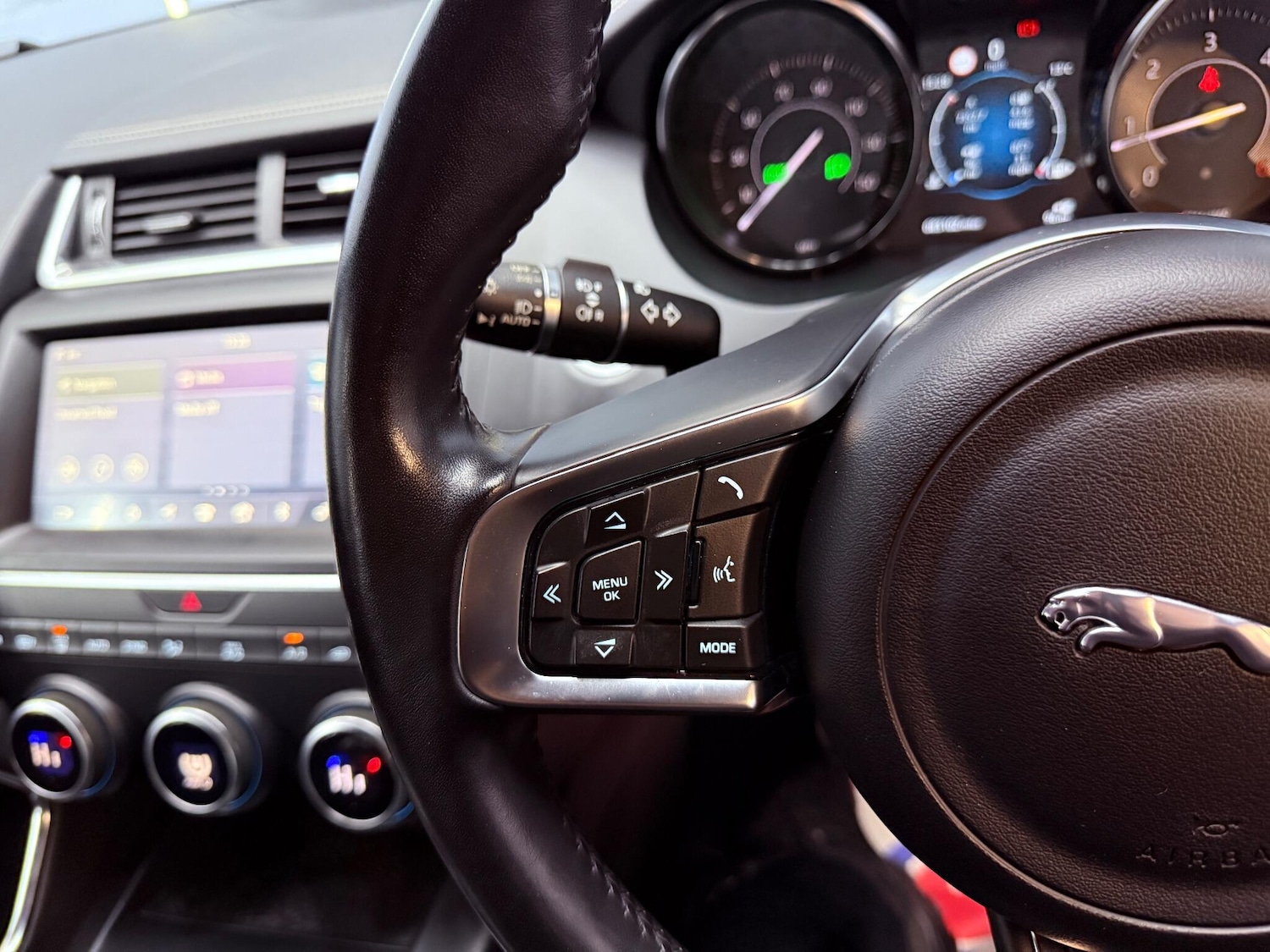 Used Jaguar E-Pace 2019 for sale - 76926960: Photo 22