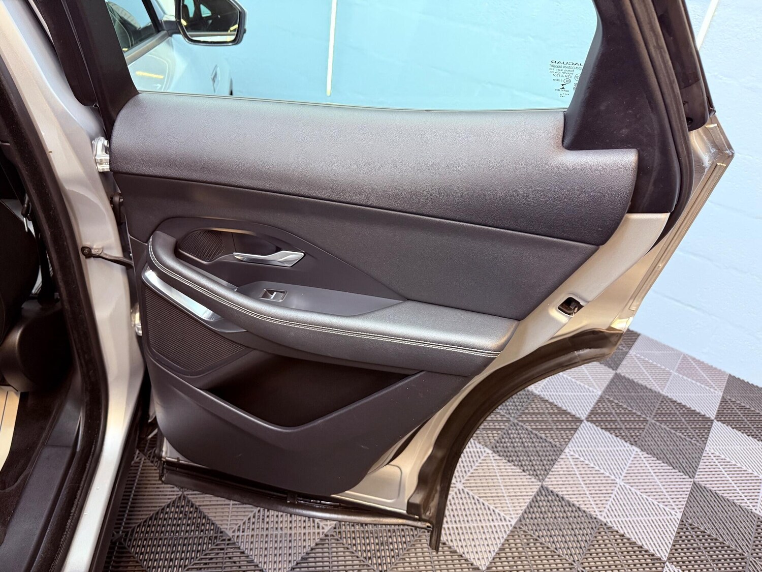 Used Jaguar E-Pace 2019 for sale - 76926960: Photo 44