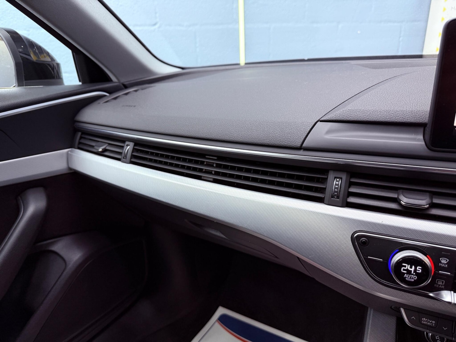 Used Audi A4 2017 for sale - 76927013: Photo 13