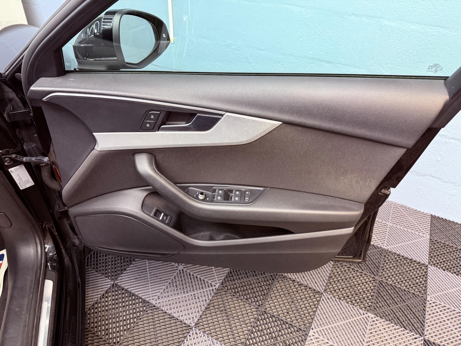 Used Audi A4 2017 for sale - 76927013: Photo 42