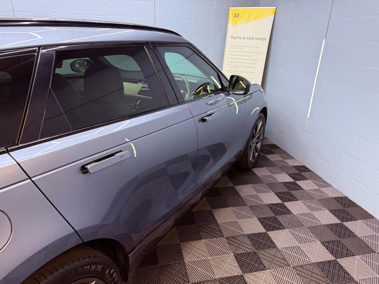 Used Land Rover Range Rover Velar 2019 for sale - 75493075: Photo 61