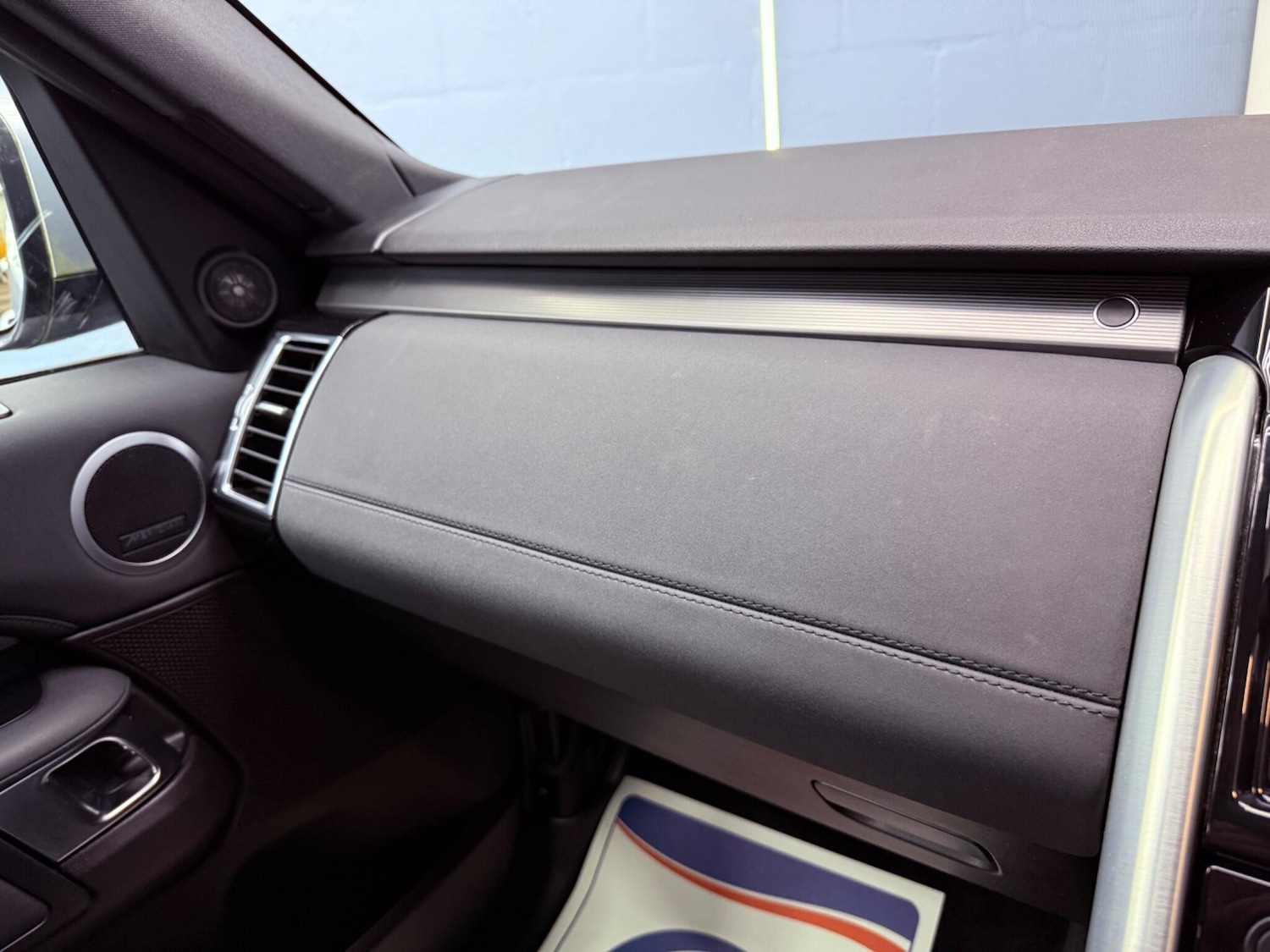 Used Land Rover Discovery 2018 for sale - 77395835: Photo 19