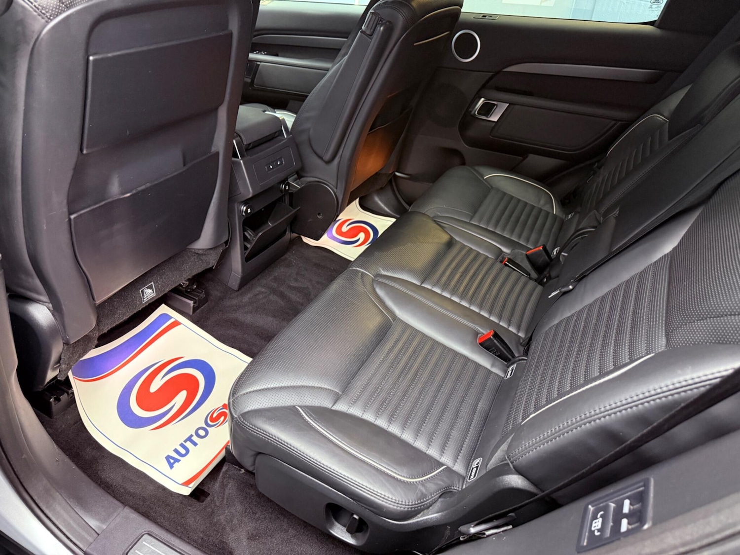 Used Land Rover Discovery 2018 for sale - 77395835: Photo 42