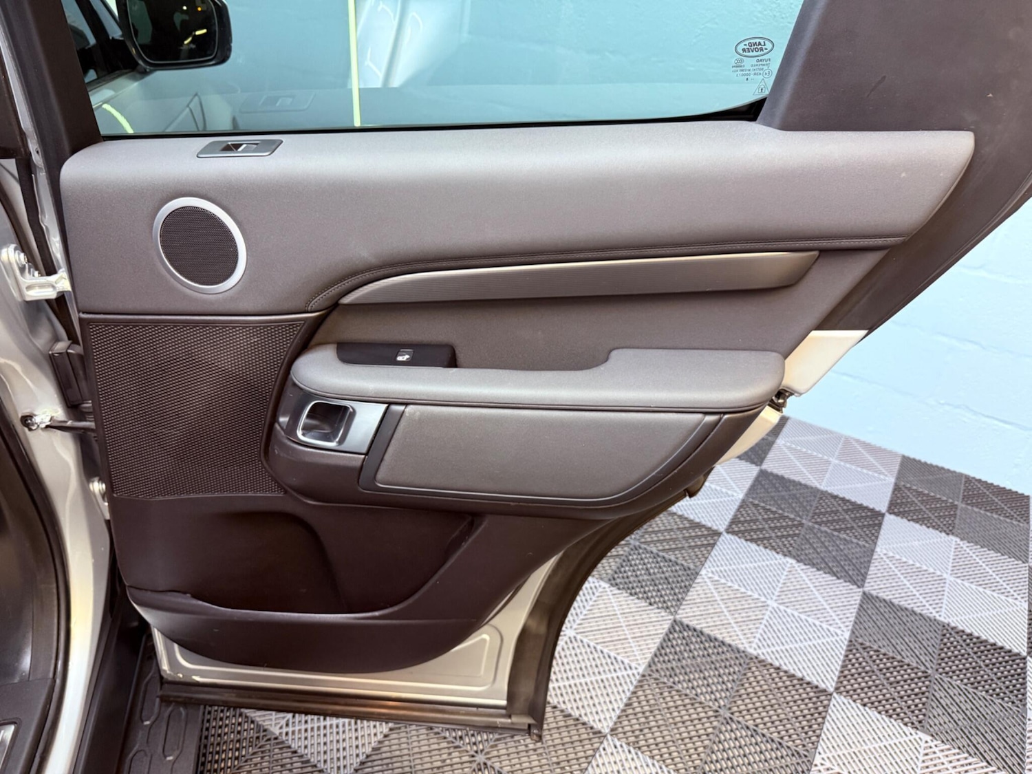 Used Land Rover Discovery 2018 for sale - 77395835: Photo 55