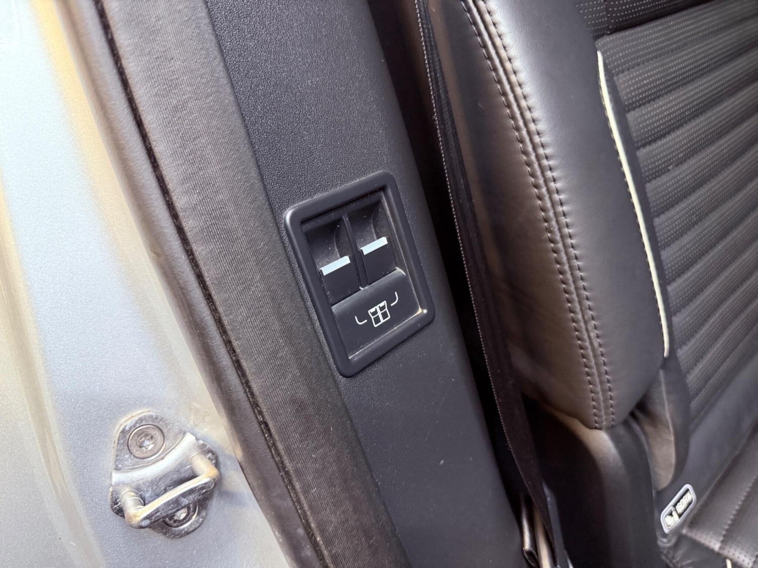 Used Land Rover Discovery 2018 for sale - 77395835: Photo 57