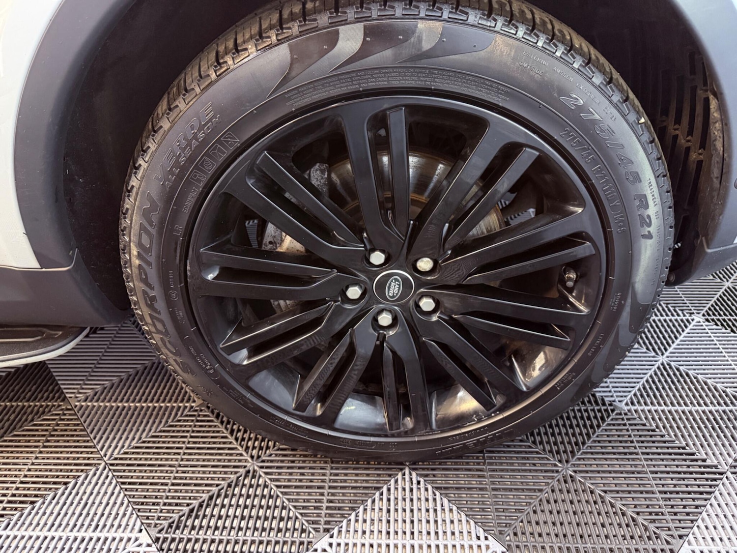 Used Land Rover Discovery 2018 for sale - 77395835: Photo 73