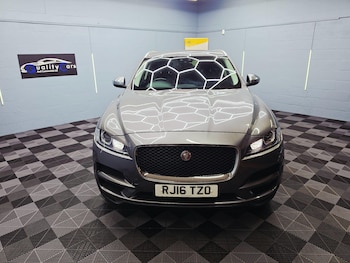 Used Jaguar F-Pace 2016 for sale - 79348693: Photo