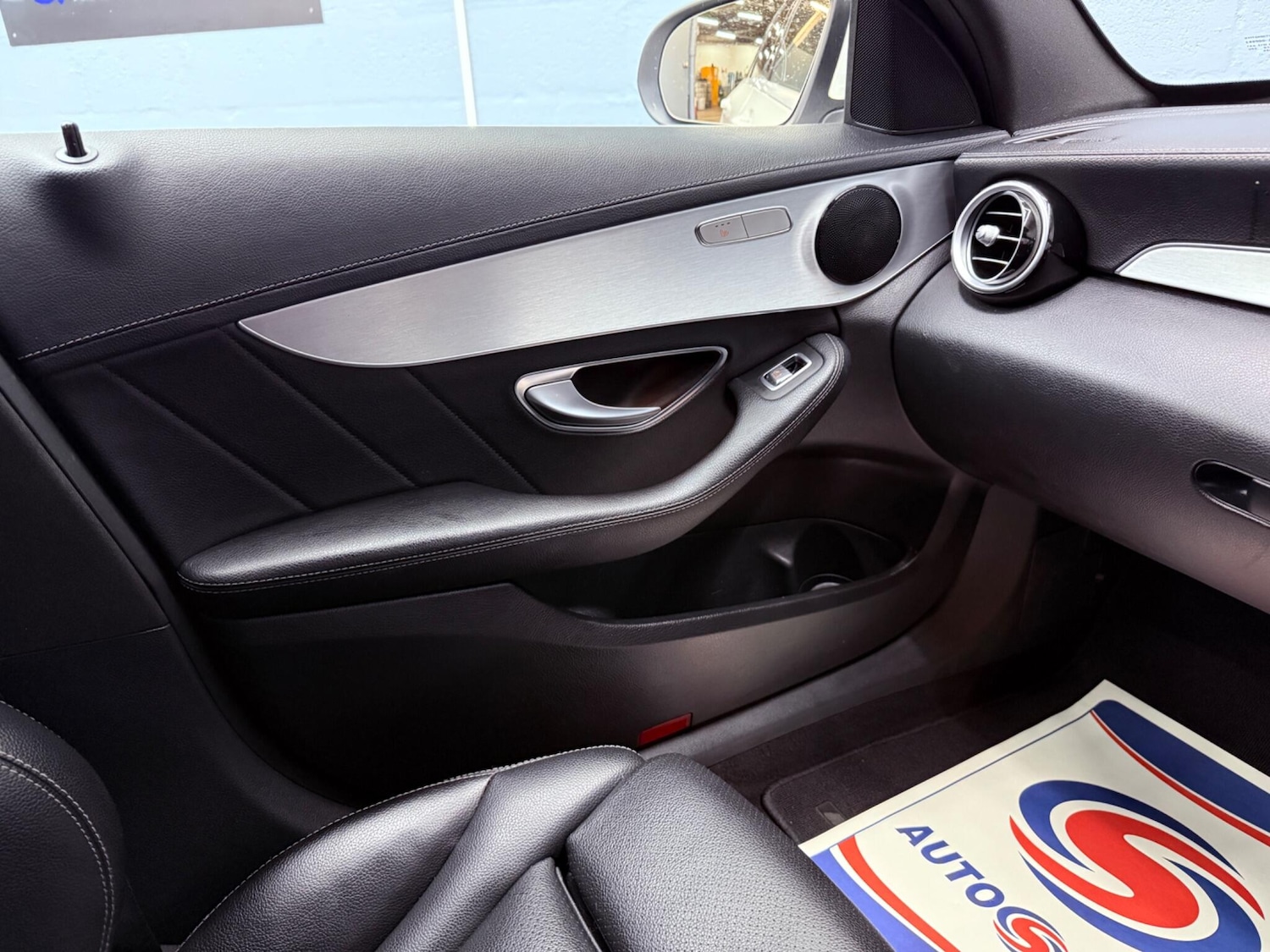 Used Mercedes-Benz C Class 2015 for sale - 77573953: Photo 13