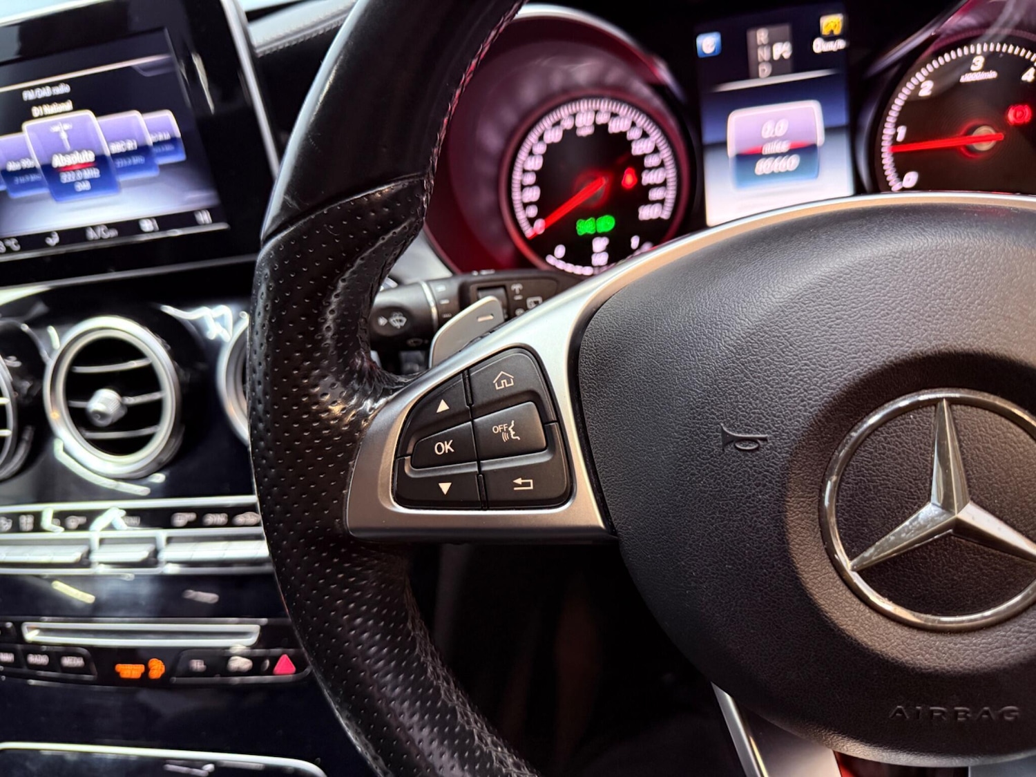 Used Mercedes-Benz C Class 2015 for sale - 77573953: Photo 21