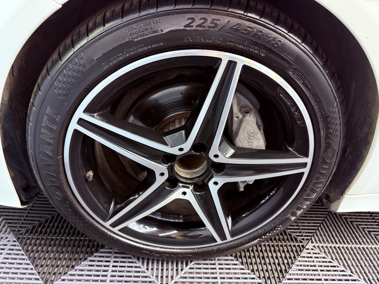 Used Mercedes-Benz C Class 2015 for sale - 77573953: Photo 23