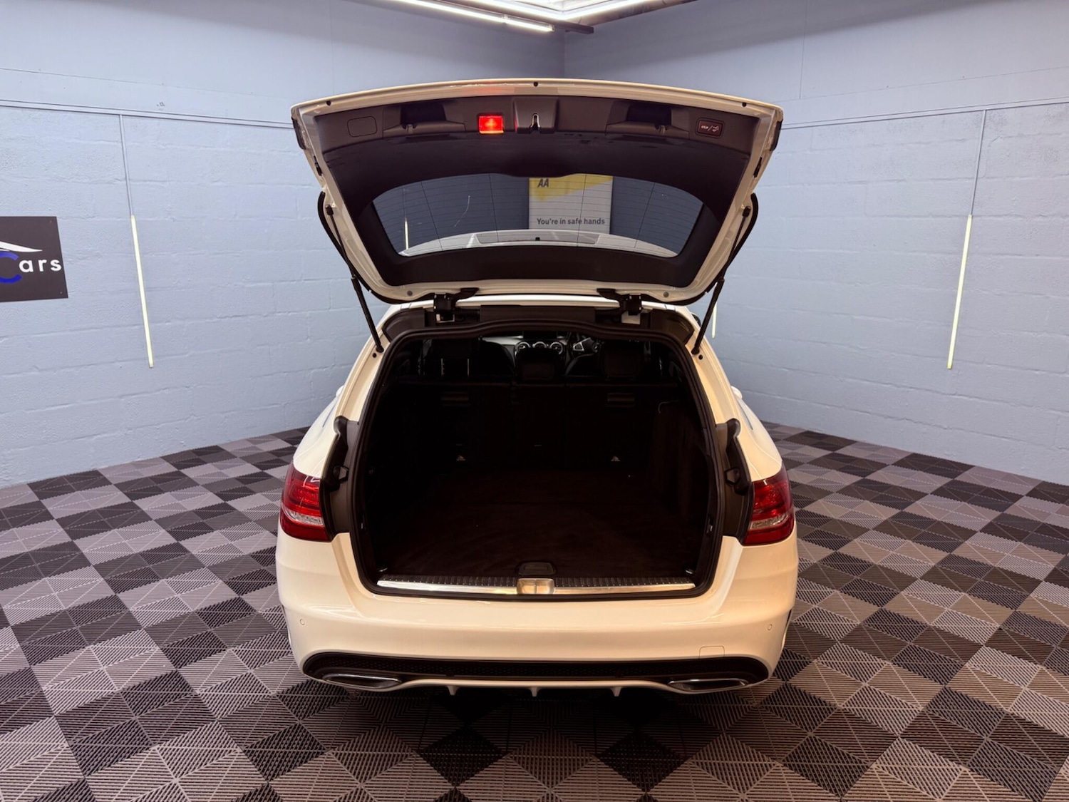 Used Mercedes-Benz C Class 2015 for sale - 77573953: Photo 36