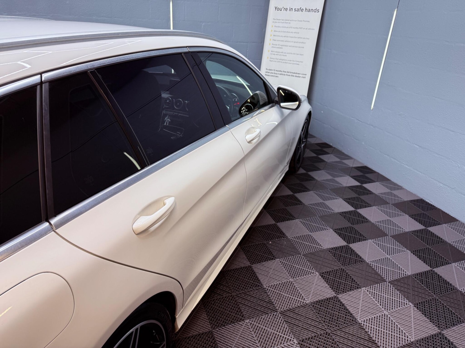 Used Mercedes-Benz C Class 2015 for sale - 77573953: Photo 46