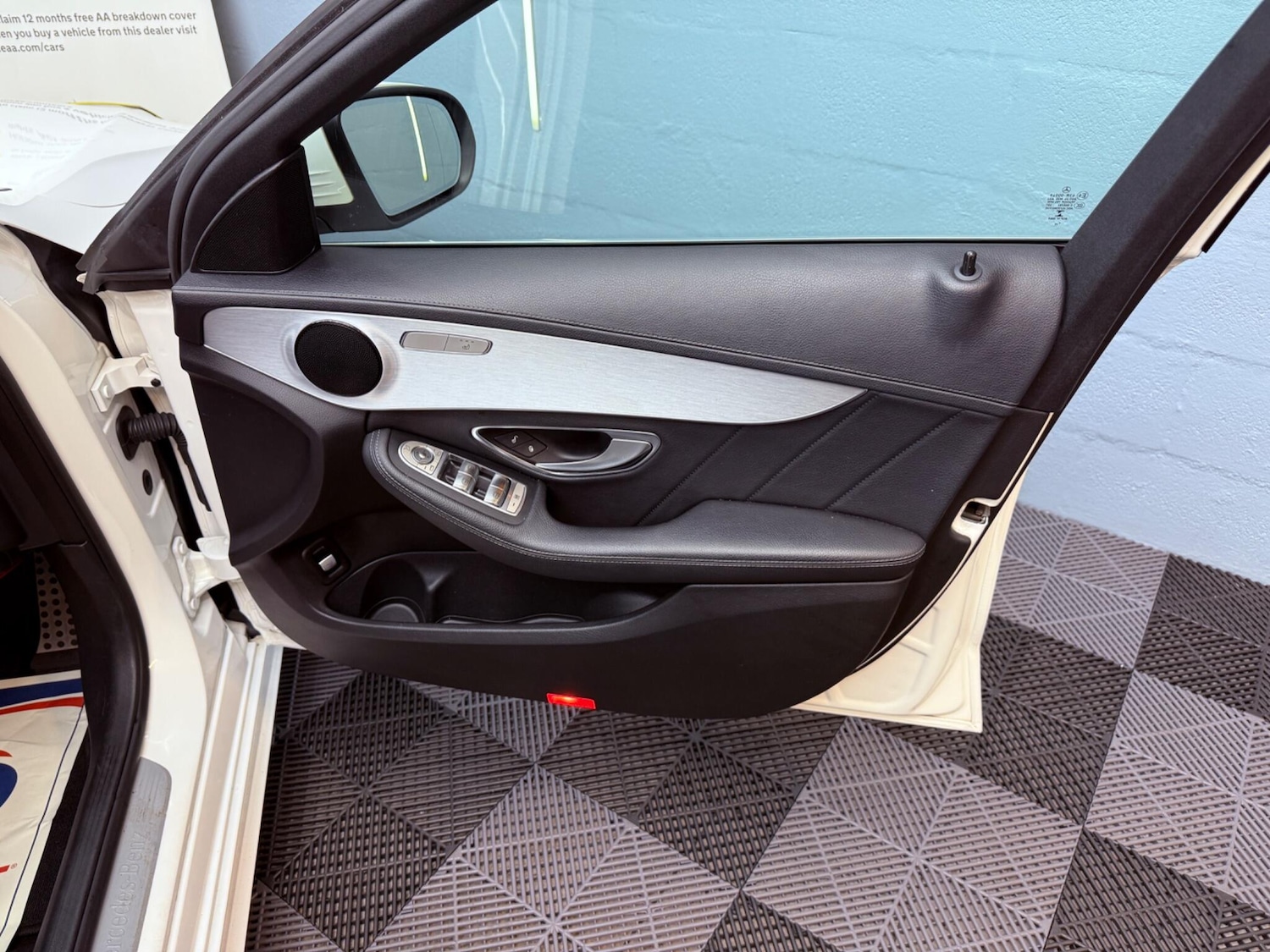 Used Mercedes-Benz C Class 2015 for sale - 77573953: Photo 49