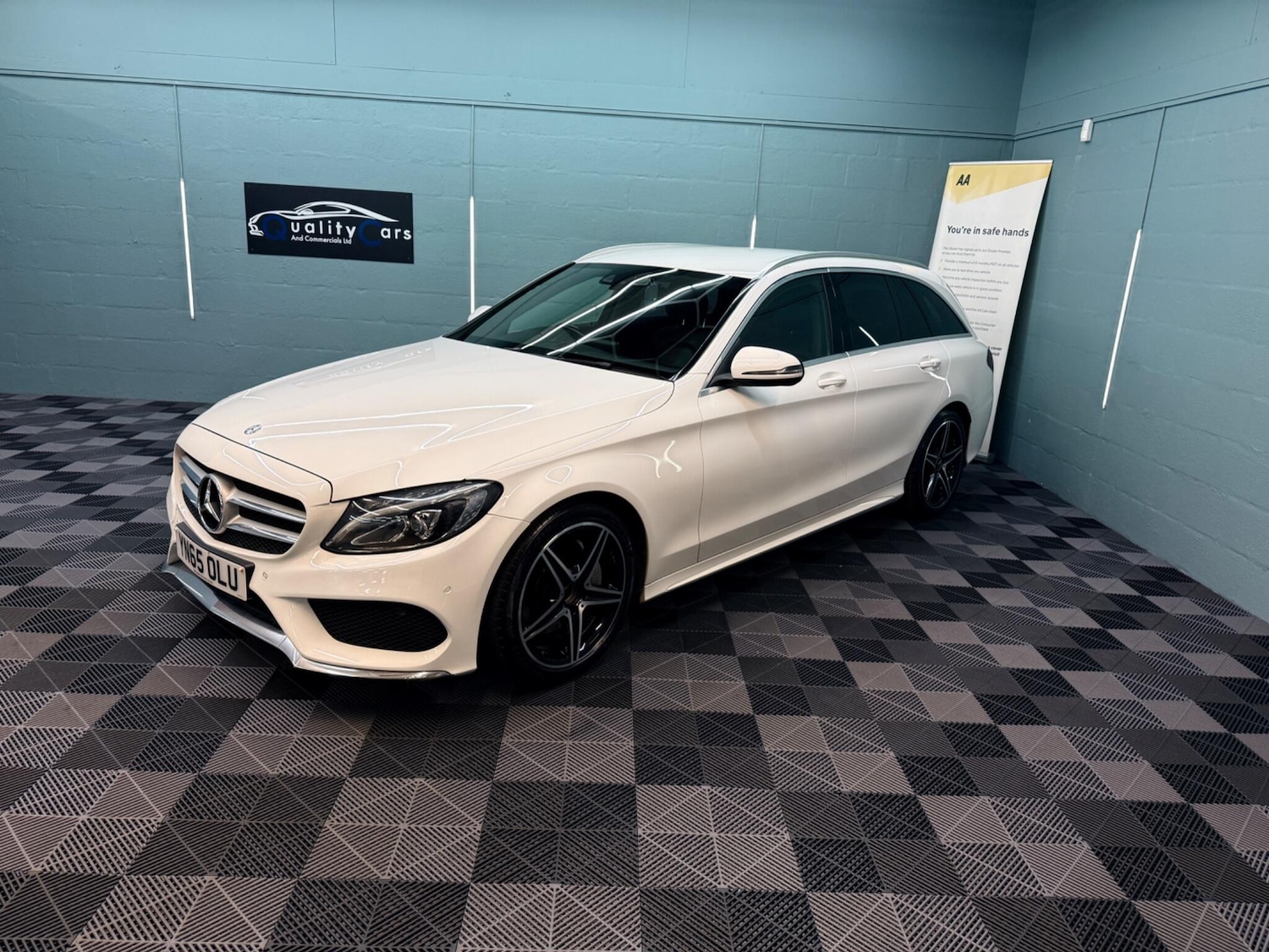 Used Mercedes-Benz C Class 2015 for sale - 77573953: Photo 5