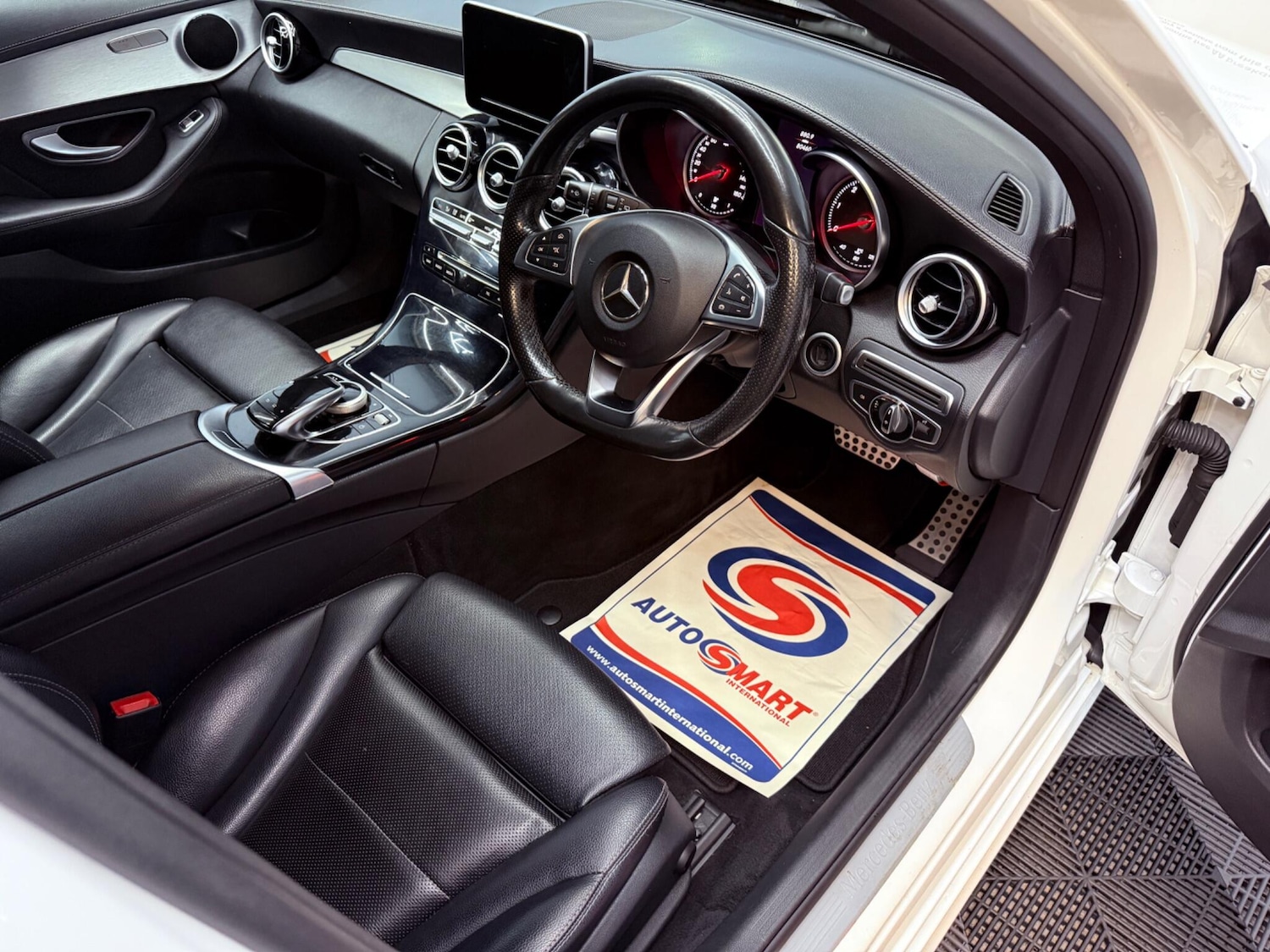 Used Mercedes-Benz C Class 2015 for sale - 77573953: Photo 54