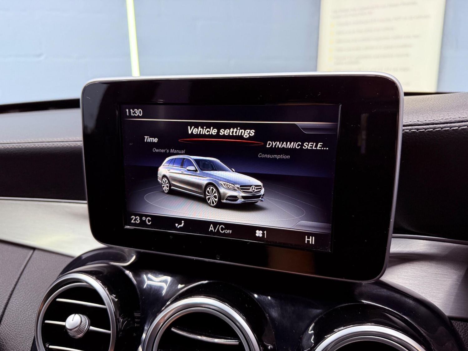 Used Mercedes-Benz C Class 2015 for sale - 77573953: Photo 8