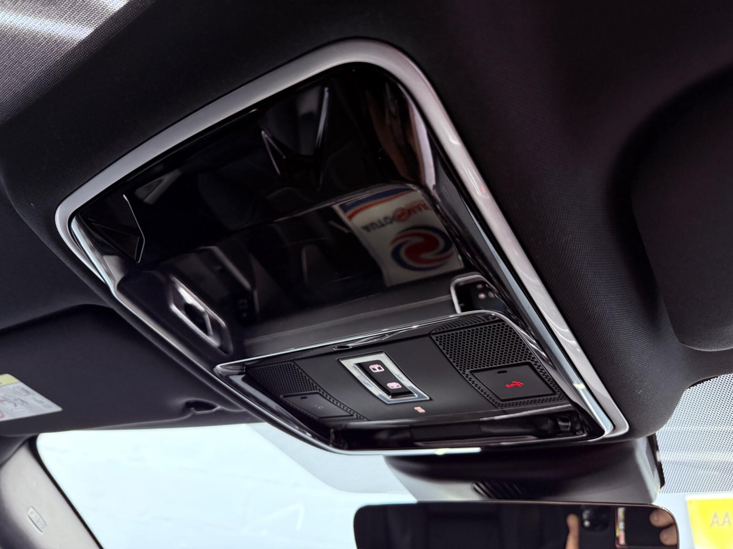 Used Land Rover Range Rover Velar 2017 for sale - 78204318: Photo 11