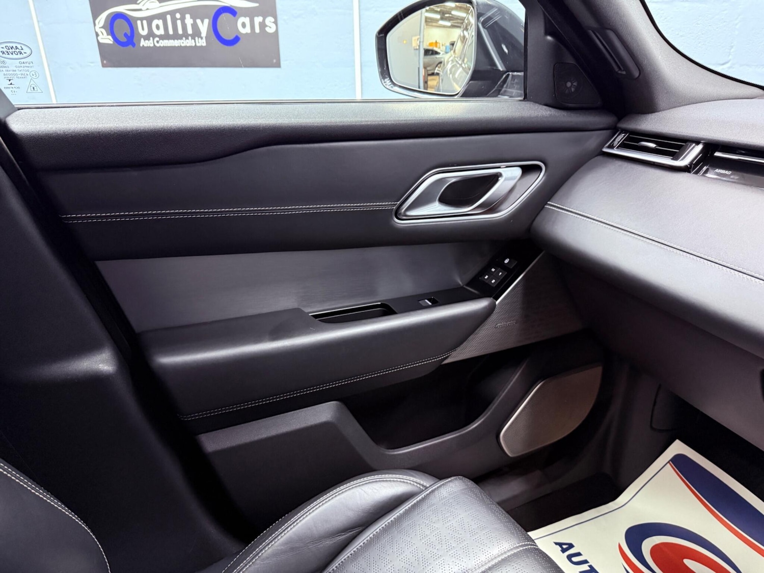 Used Land Rover Range Rover Velar 2017 for sale - 78204318: Photo 12