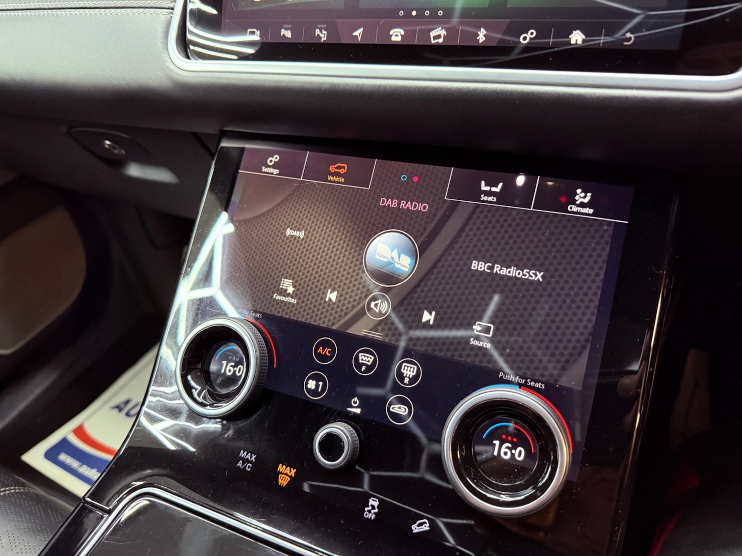 Used Land Rover Range Rover Velar 2017 for sale - 78204318: Photo 15