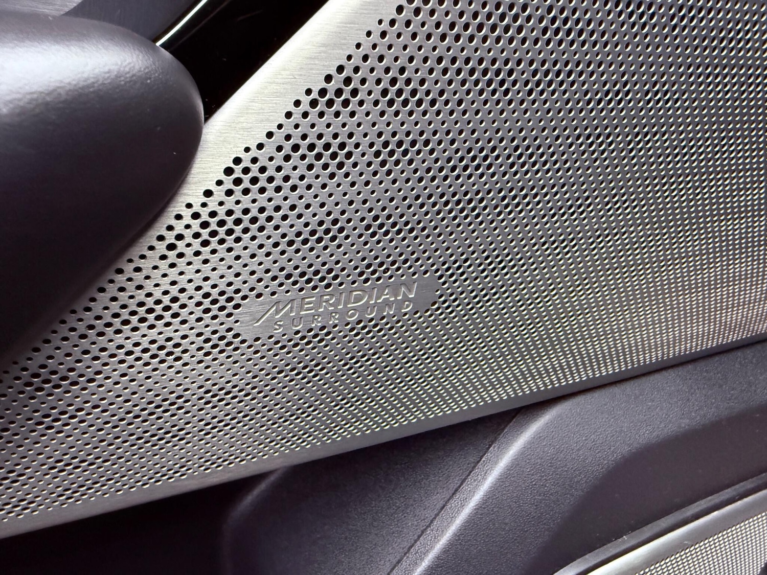 Used Land Rover Range Rover Velar 2017 for sale - 78204318: Photo 33