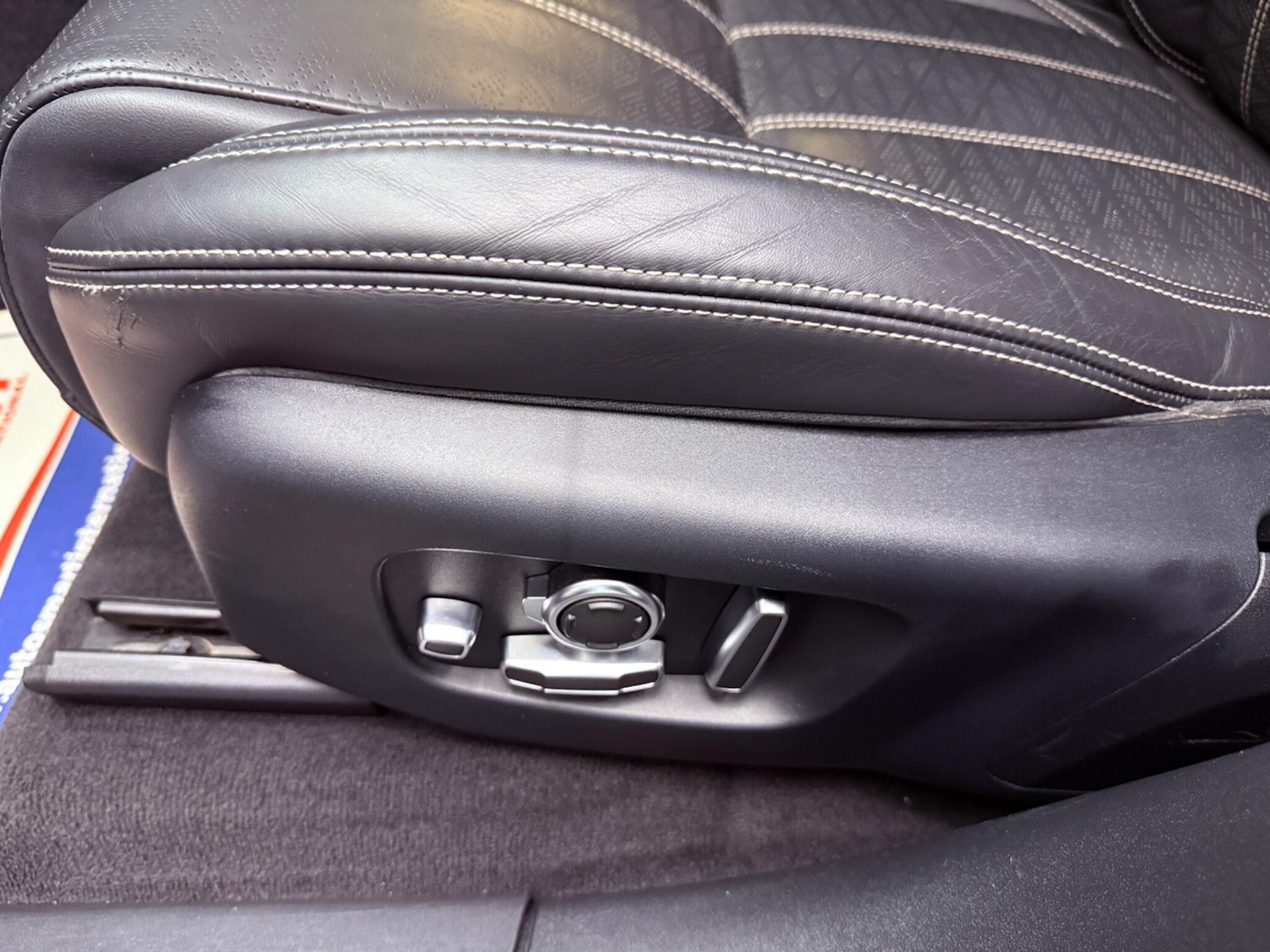 Used Land Rover Range Rover Velar 2017 for sale - 78204318: Photo 37