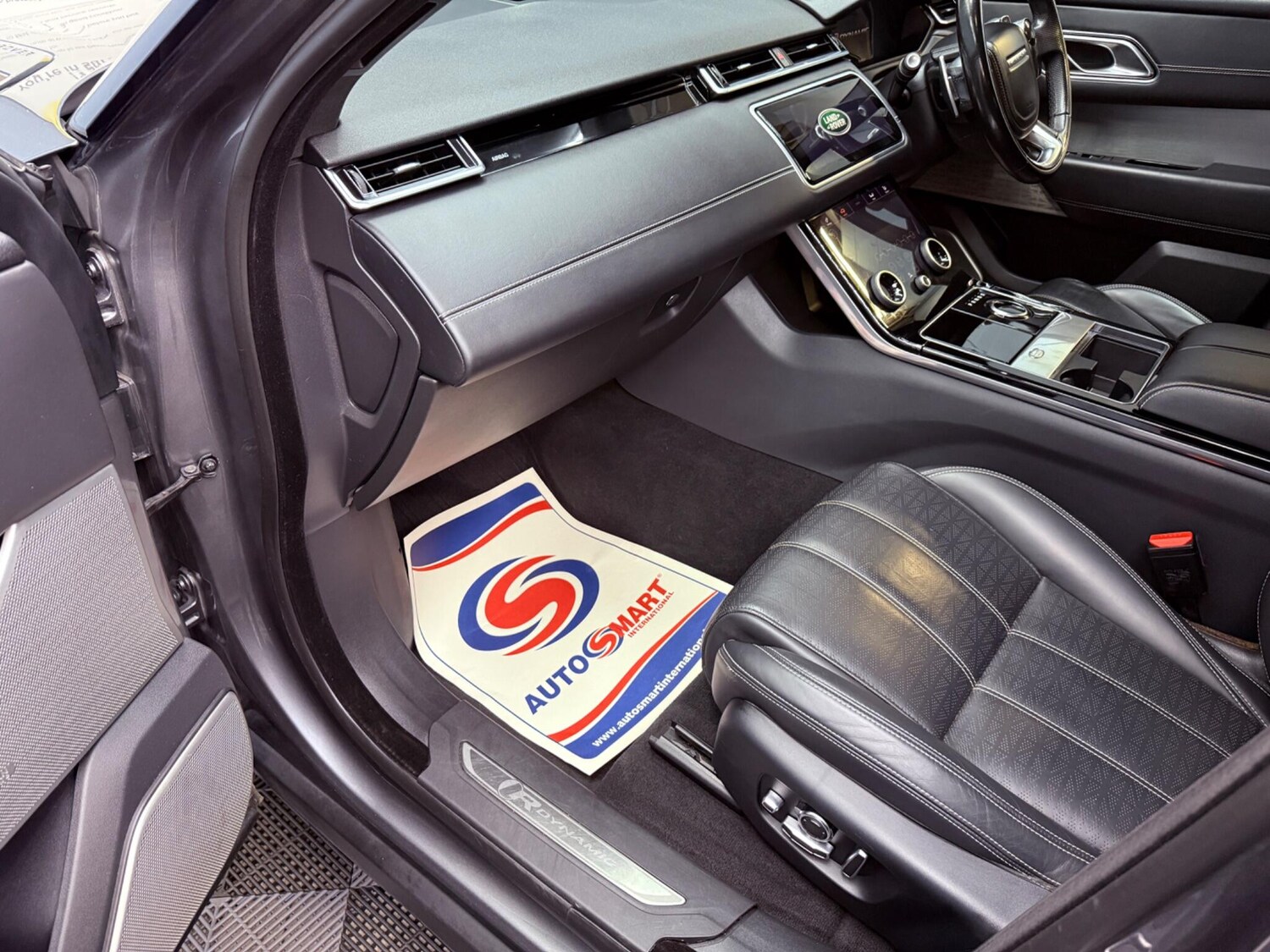 Used Land Rover Range Rover Velar 2017 for sale - 78204318: Photo 41