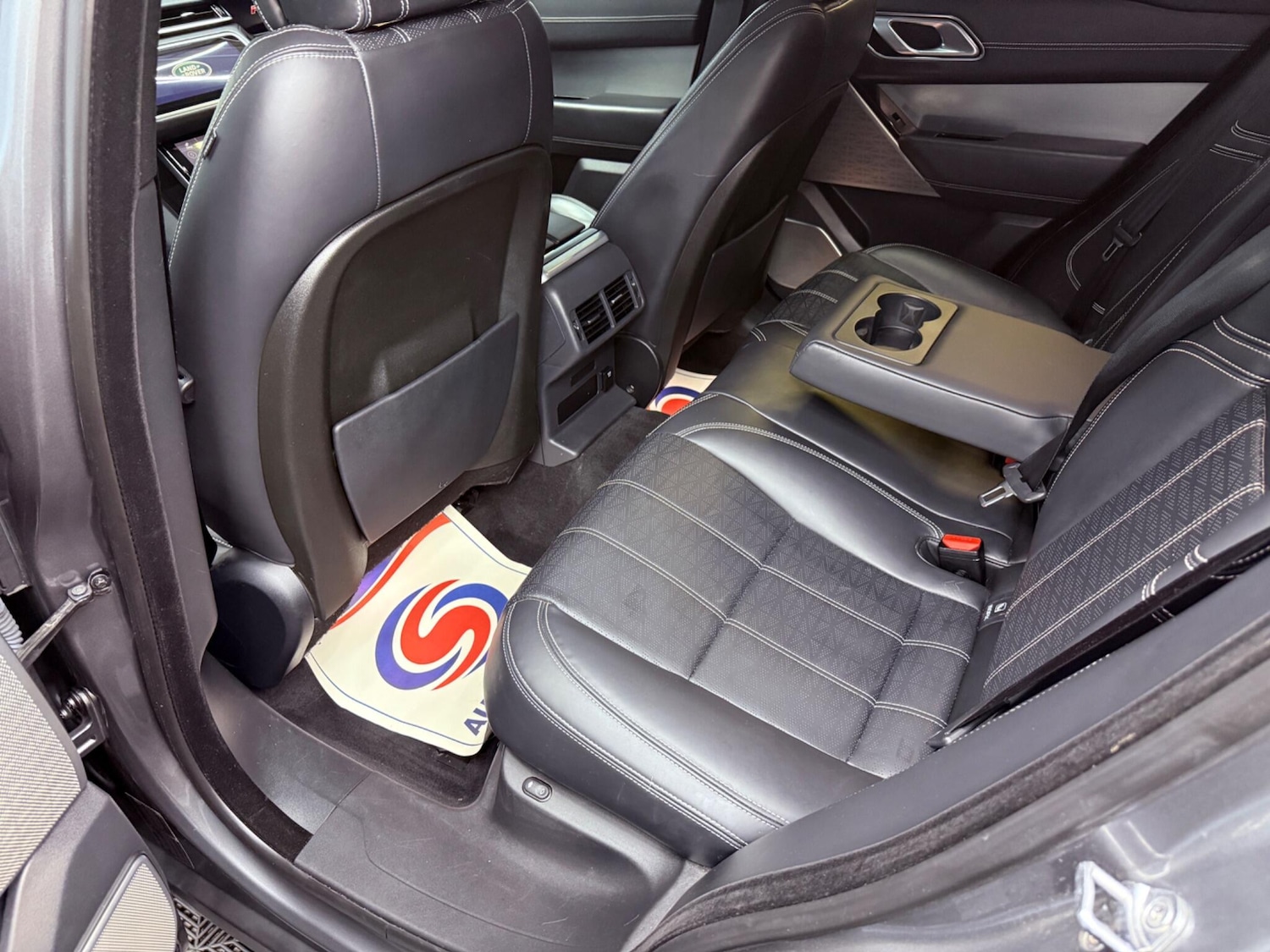 Used Land Rover Range Rover Velar 2017 for sale - 78204318: Photo 45