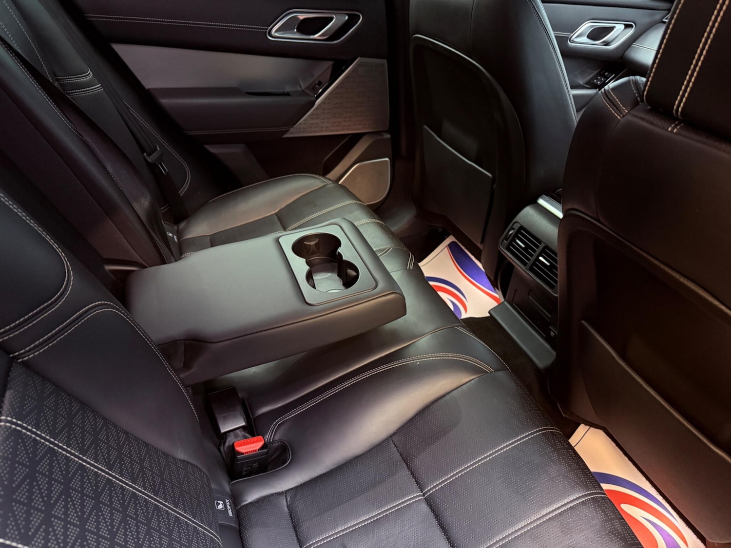 Used Land Rover Range Rover Velar 2017 for sale - 78204318: Photo 55