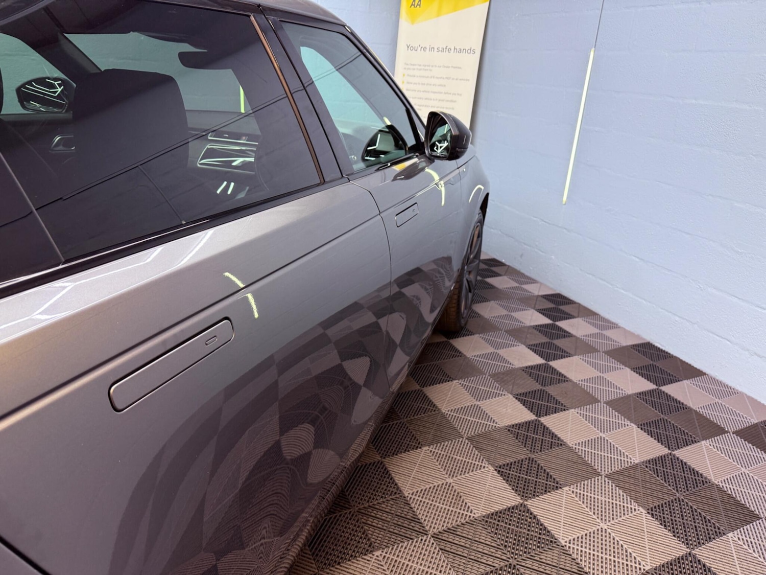 Used Land Rover Range Rover Velar 2017 for sale - 78204318: Photo 60