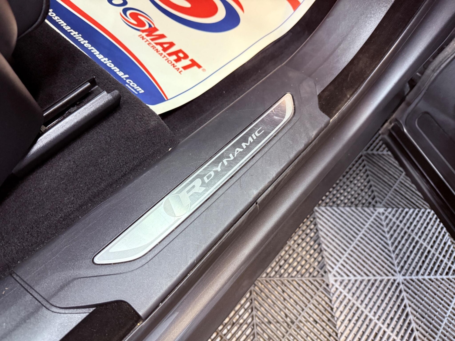 Used Land Rover Range Rover Velar 2017 for sale - 78204318: Photo 67