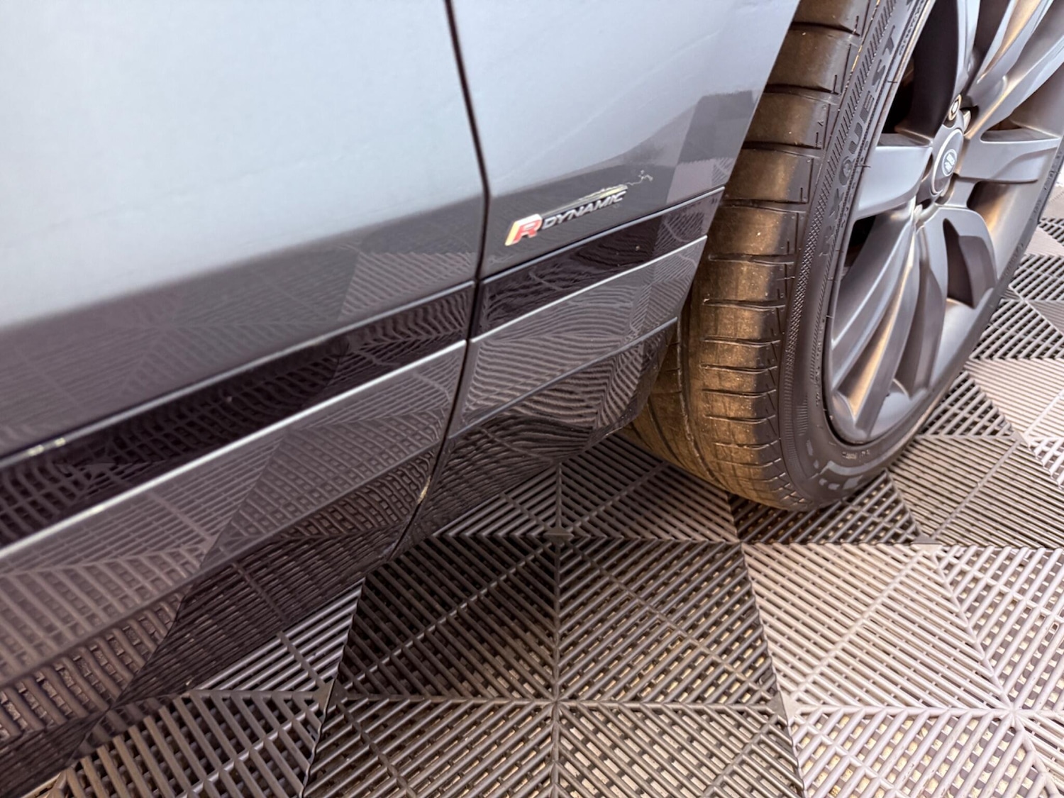 Used Land Rover Range Rover Velar 2017 for sale - 78204318: Photo 71