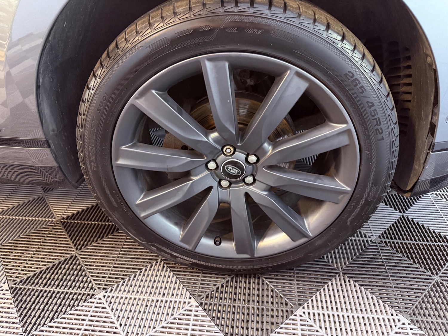 Used Land Rover Range Rover Velar 2017 for sale - 78204318: Photo 74