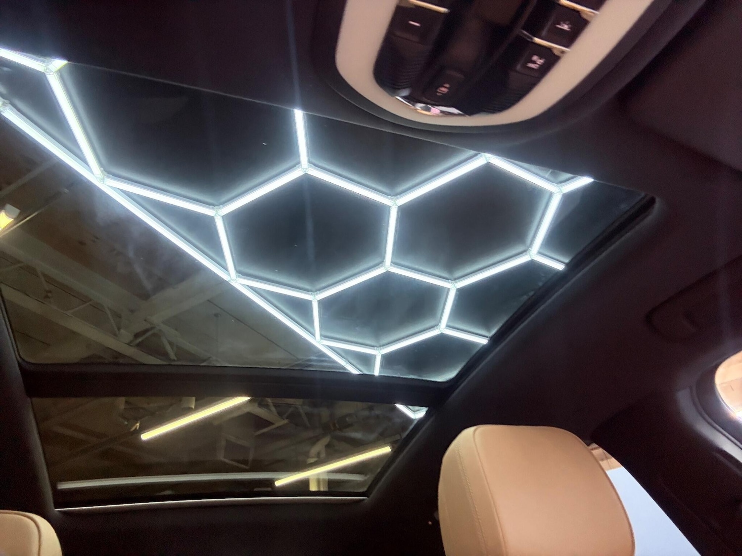 Used Porsche Macan 2017 for sale - 76671601: Photo 18