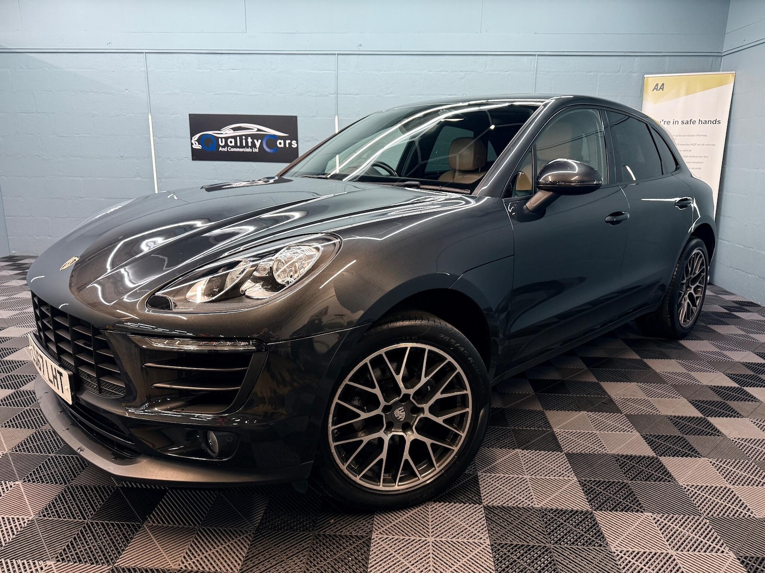 Used Porsche Macan 2017 for sale - 76671601: Photo 3