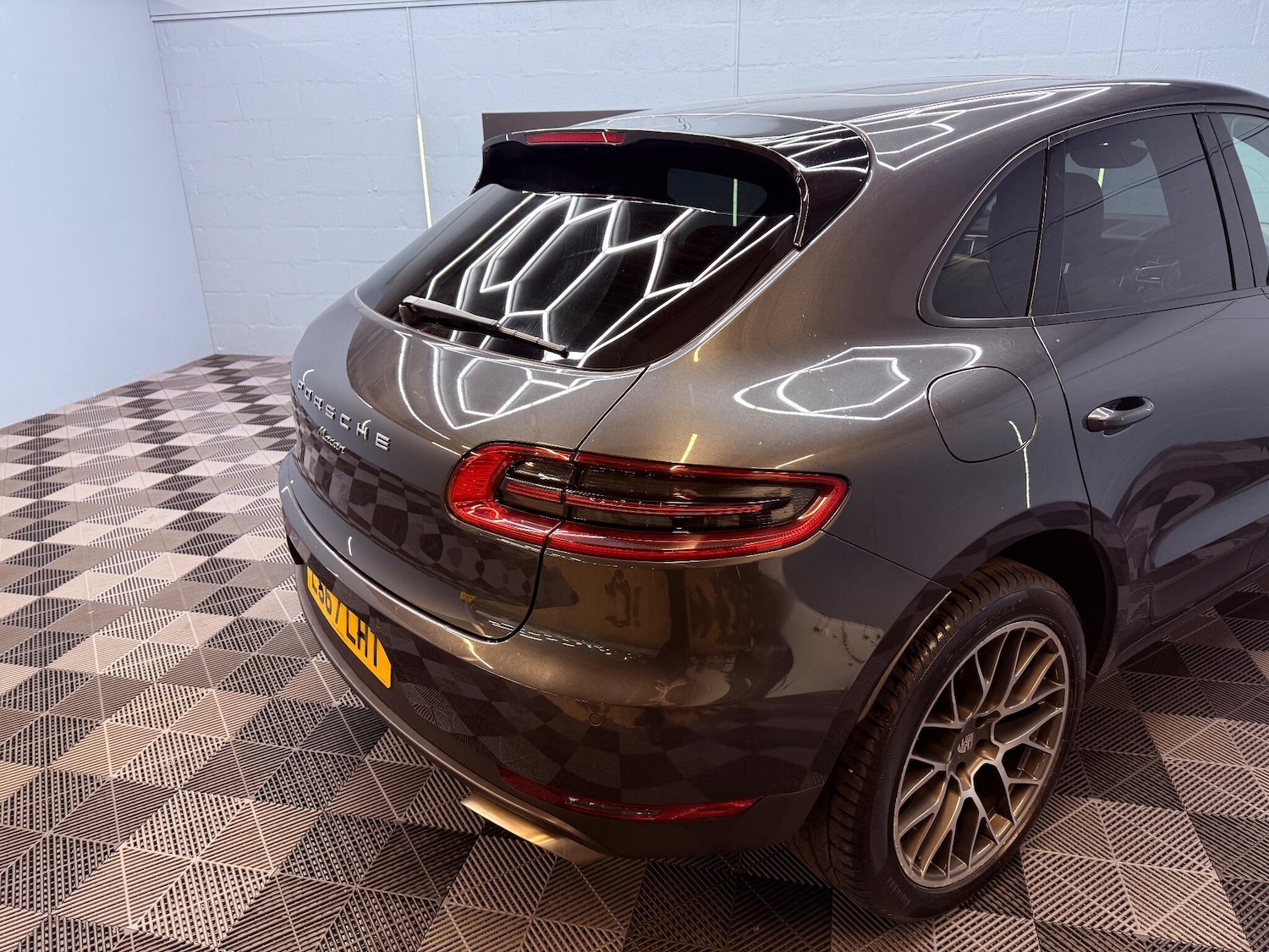 Used Porsche Macan 2017 for sale - 76671601: Photo 53