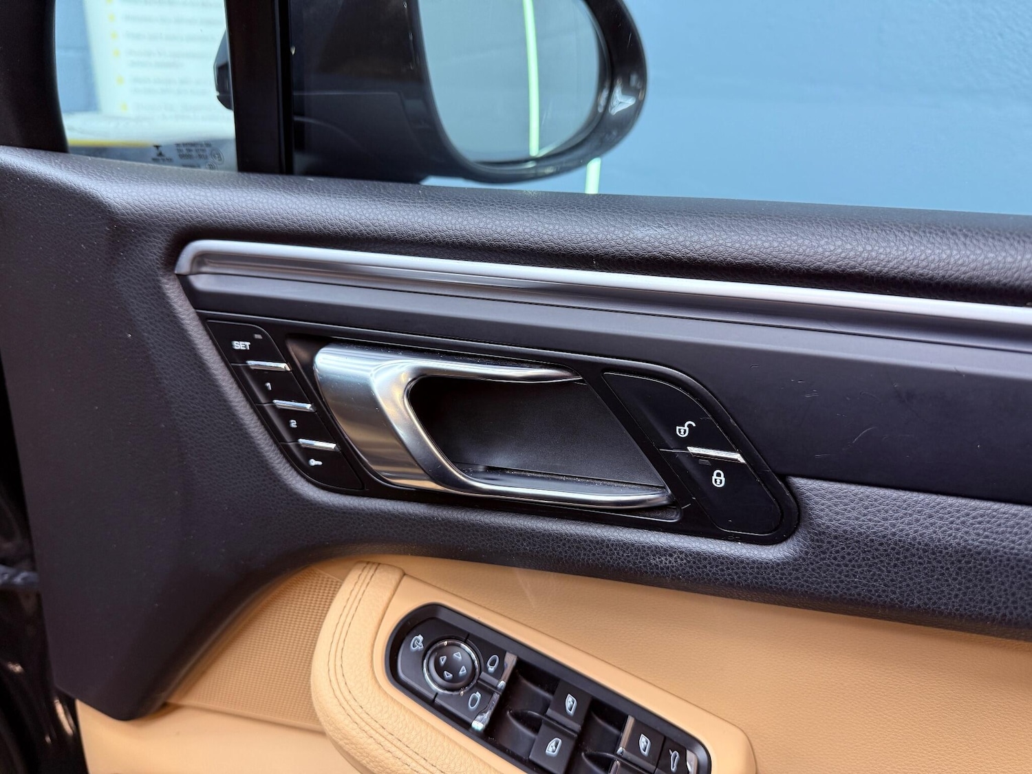 Used Porsche Macan 2017 for sale - 76671601: Photo 64