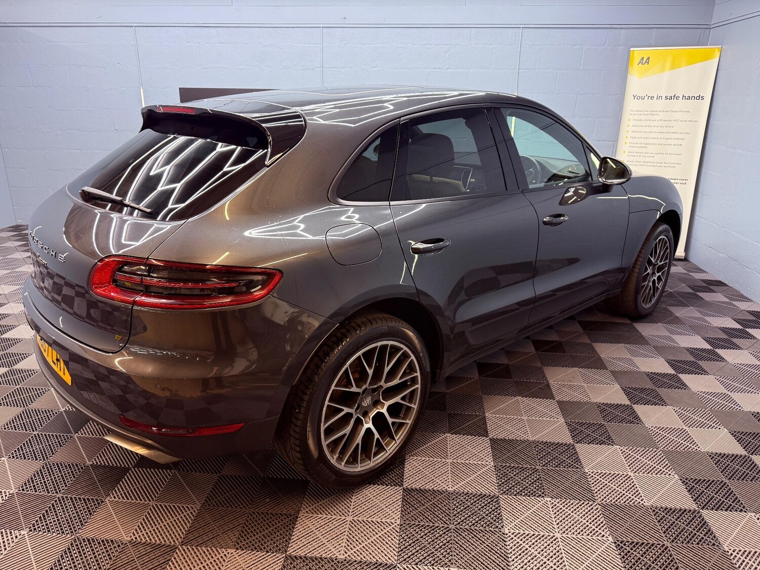Used Porsche Macan 2017 for sale - 76671601: Photo 76