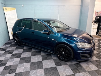 Used Volkswagen Golf 2014 for sale - 77040940: Photo