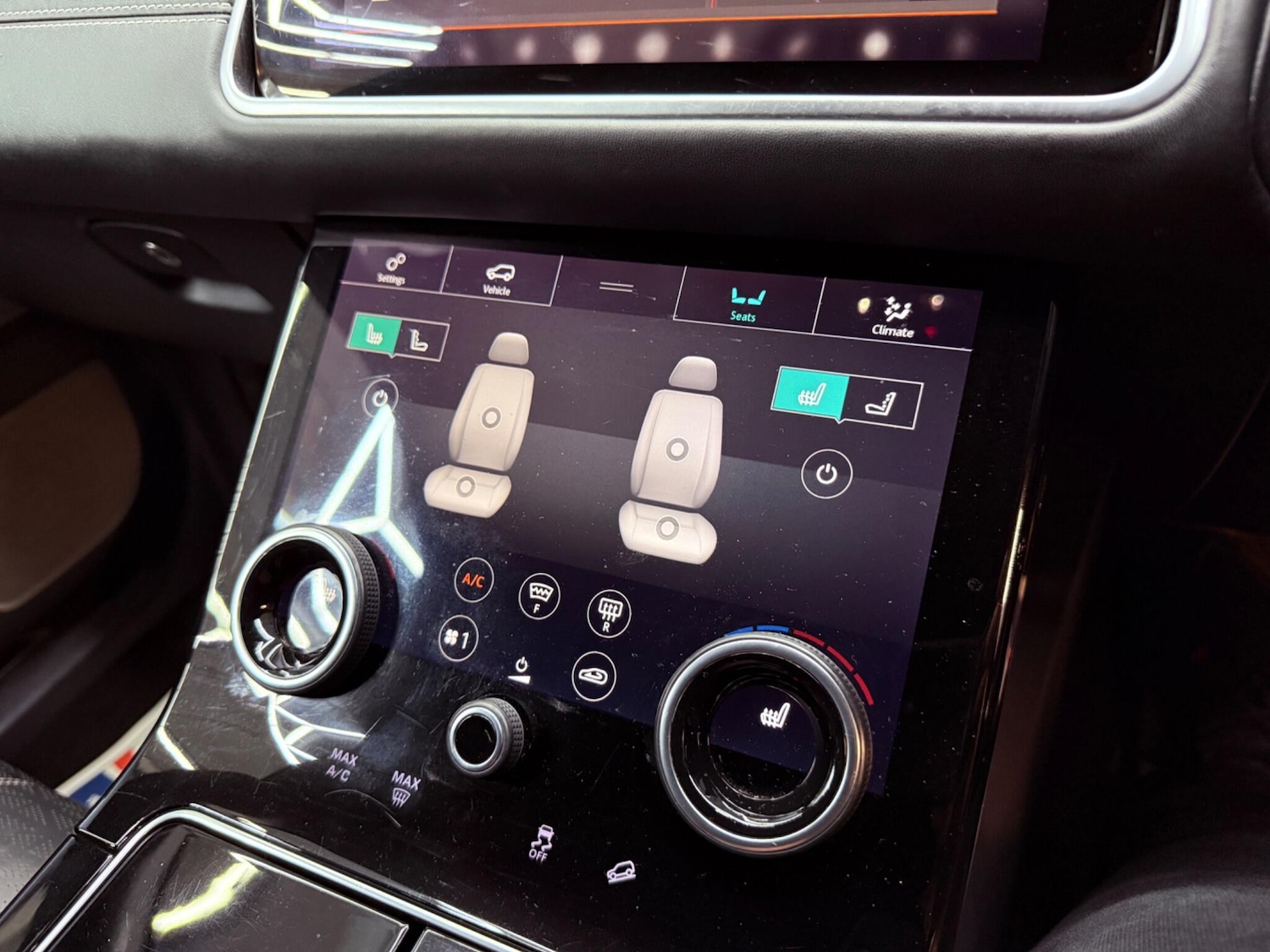 Used Land Rover Range Rover Velar 2018 for sale - 77229220: Photo 11