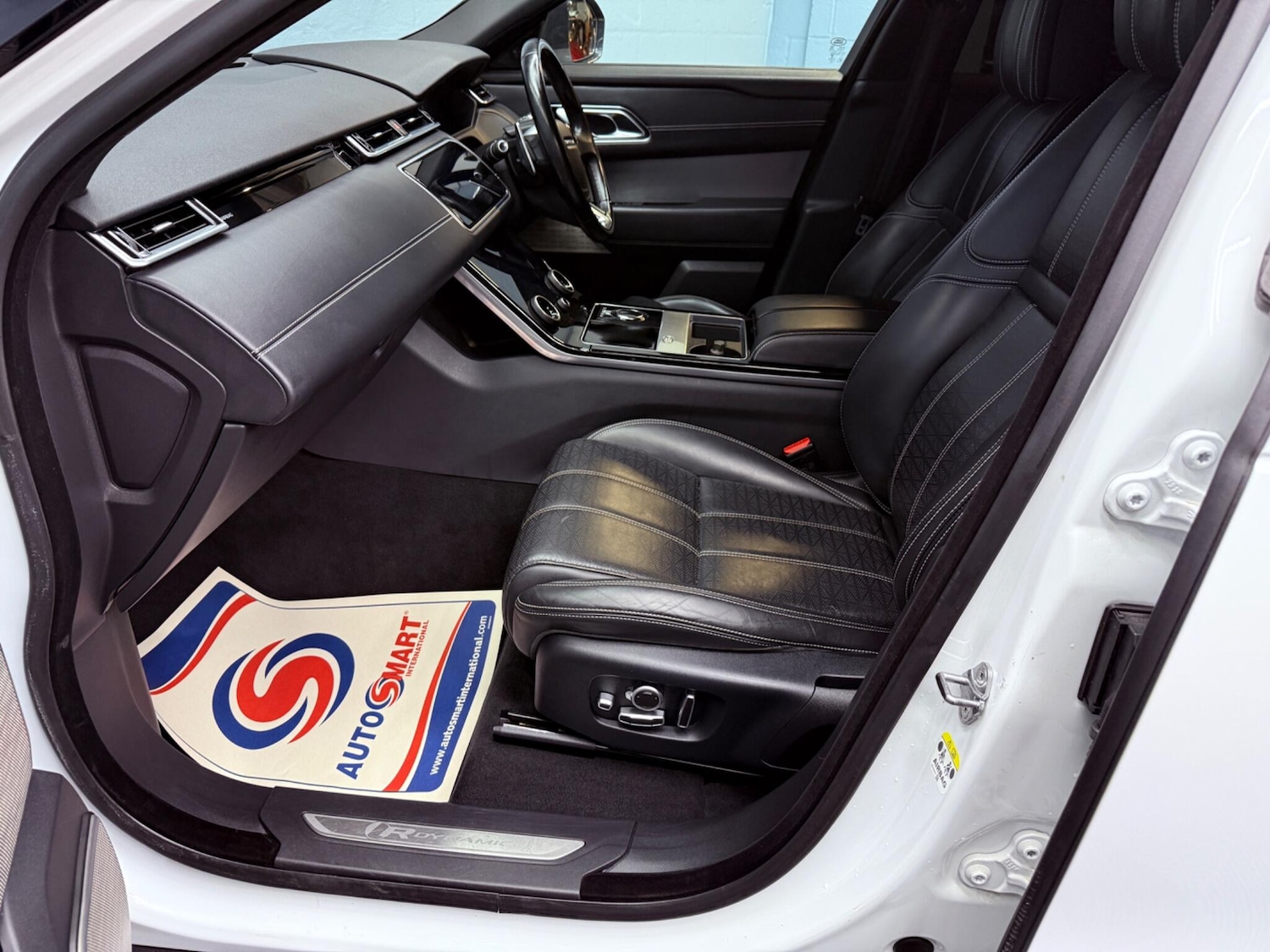 Used Land Rover Range Rover Velar 2018 for sale - 77229220: Photo 36