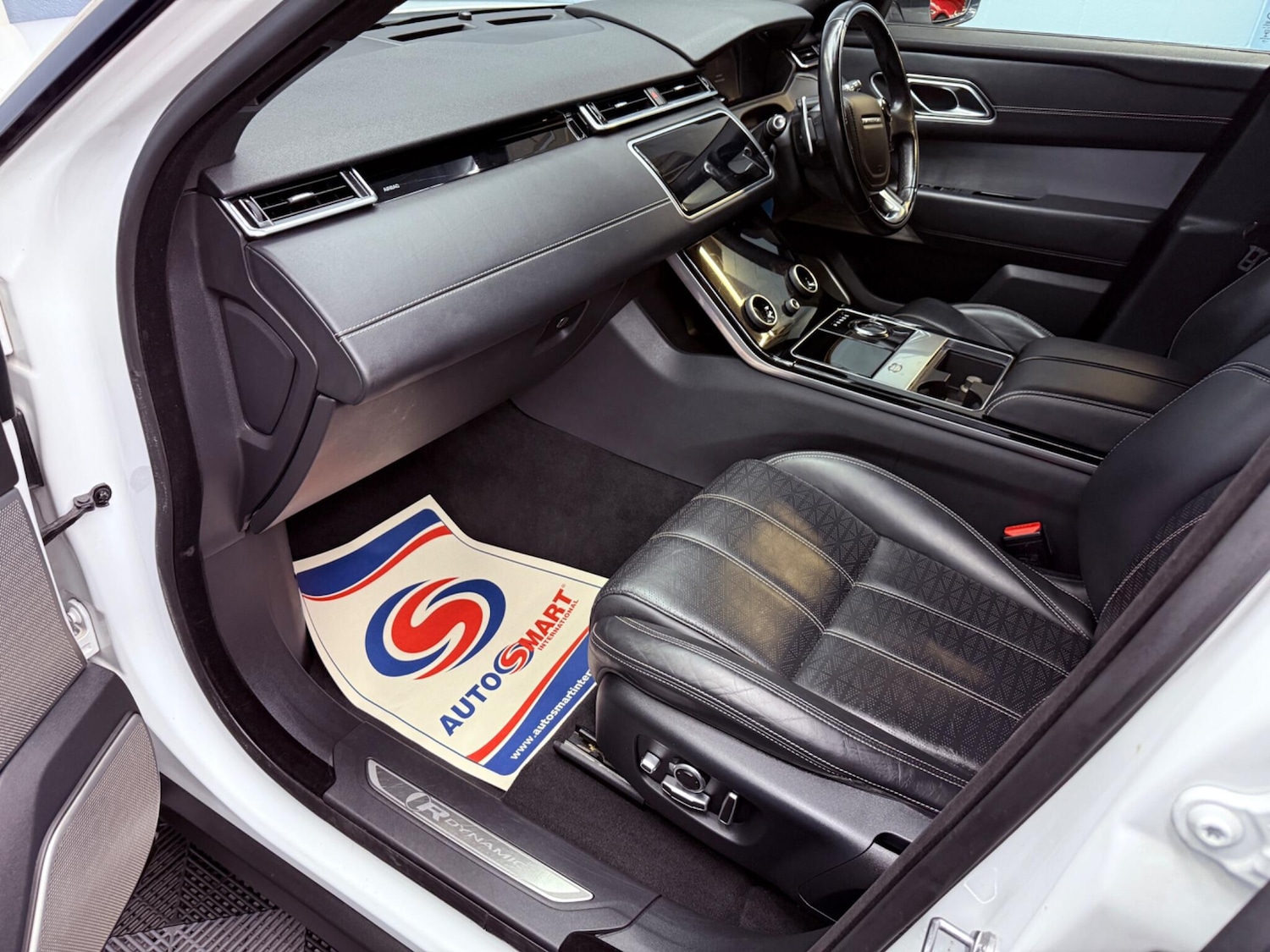 Used Land Rover Range Rover Velar 2018 for sale - 77229220: Photo 37