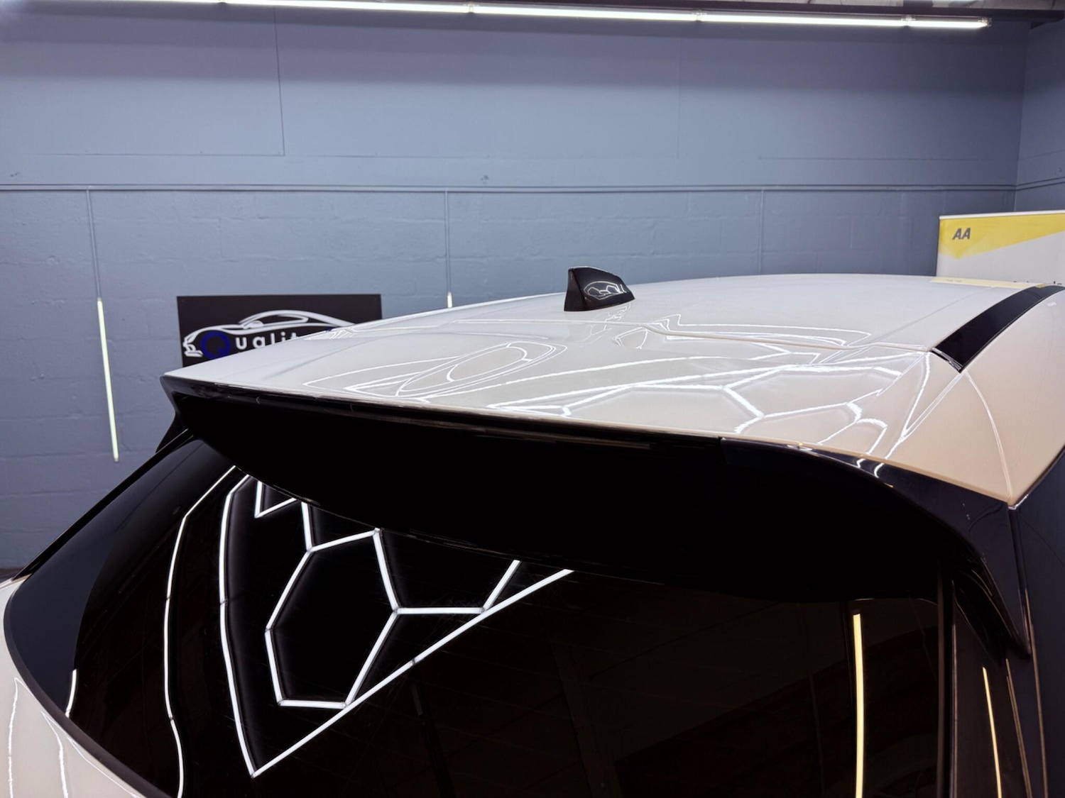 Used Land Rover Range Rover Velar 2018 for sale - 77229220: Photo 46