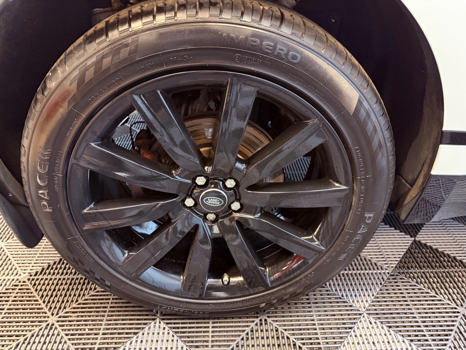 Used Land Rover Range Rover Velar 2018 for sale - 77229220: Photo 48